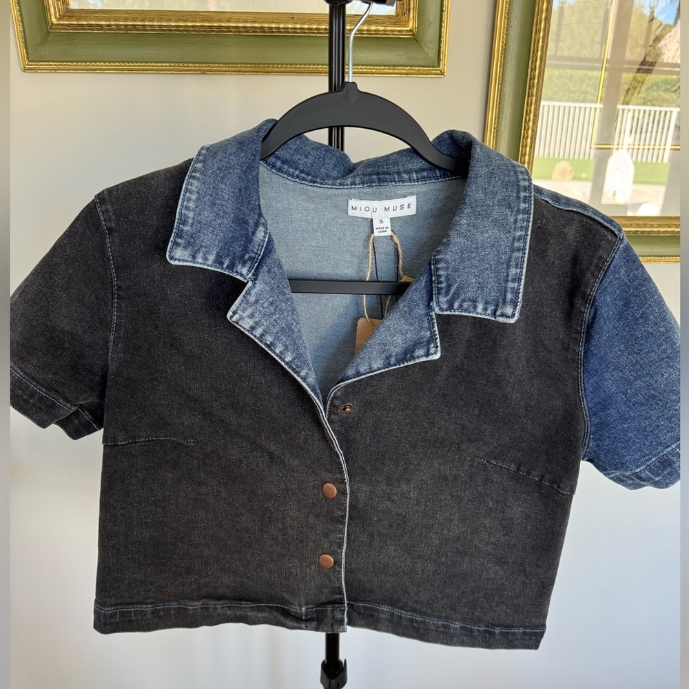 Short Sleeve Cropped Denim Shirt